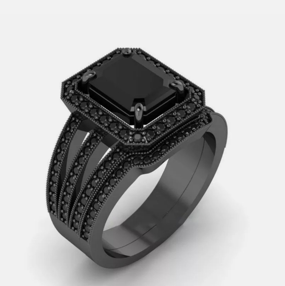 le chic Jewelry - Princess Cut 2.95ct Black Sapphire 14kt Black Gold Filled Ring